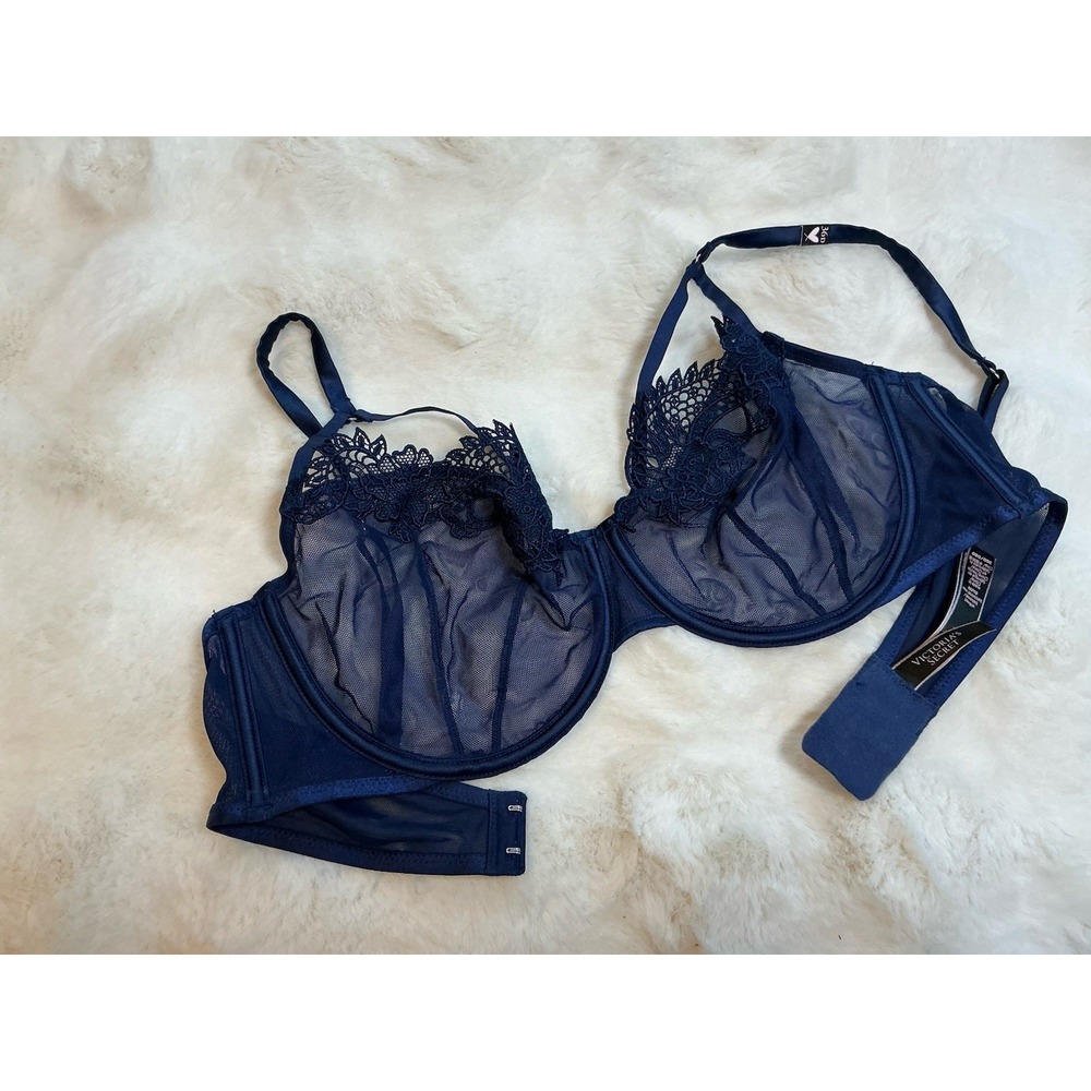 Victoria's Secret Navy Lace Bra